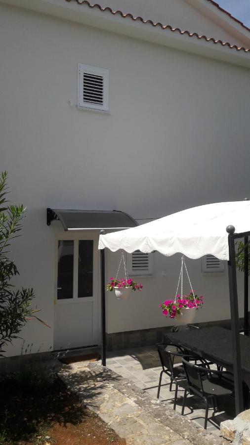 Apartman-Maja-Krk คิร์ก ภายนอก รูปภาพ